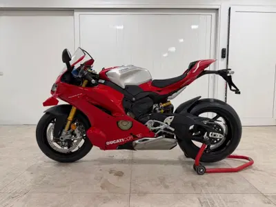 Ducati Panigale V4 R (2026) usata