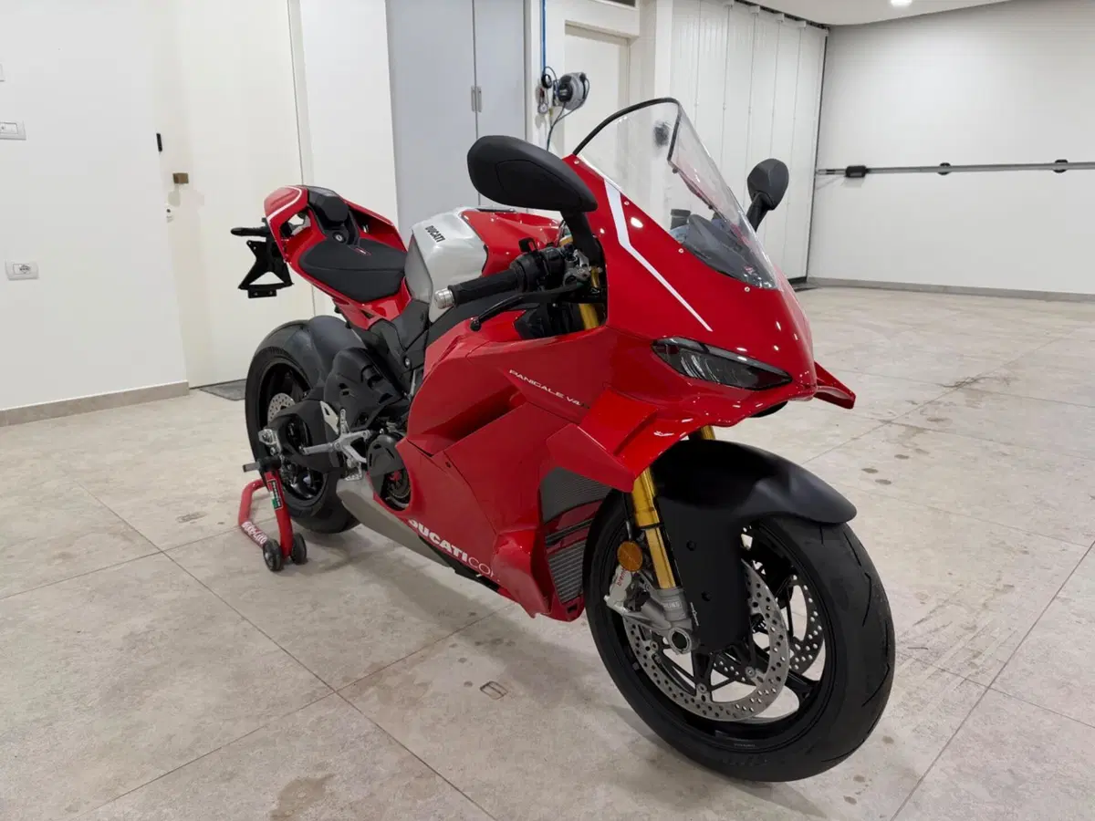 Ducati Panigale V4 R (2026) (7)