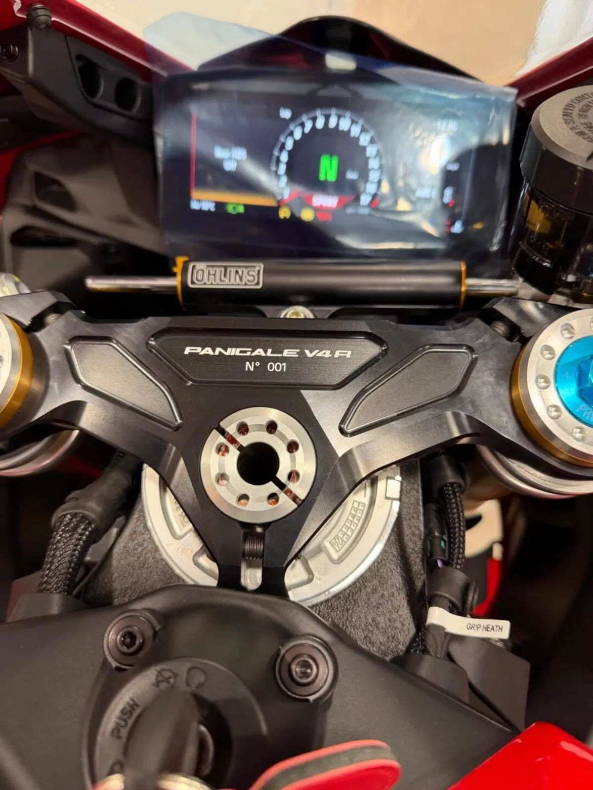 Ducati Panigale V4 R (2026) (10)