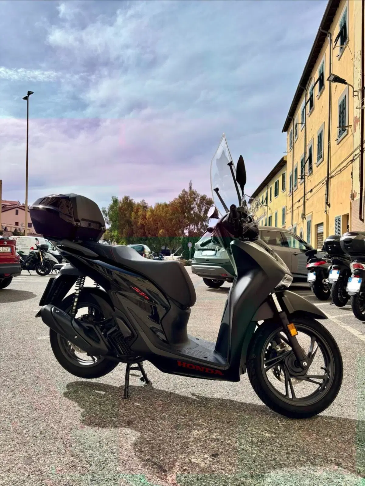 Honda SH 125i Sport (2024 - 25) (2)