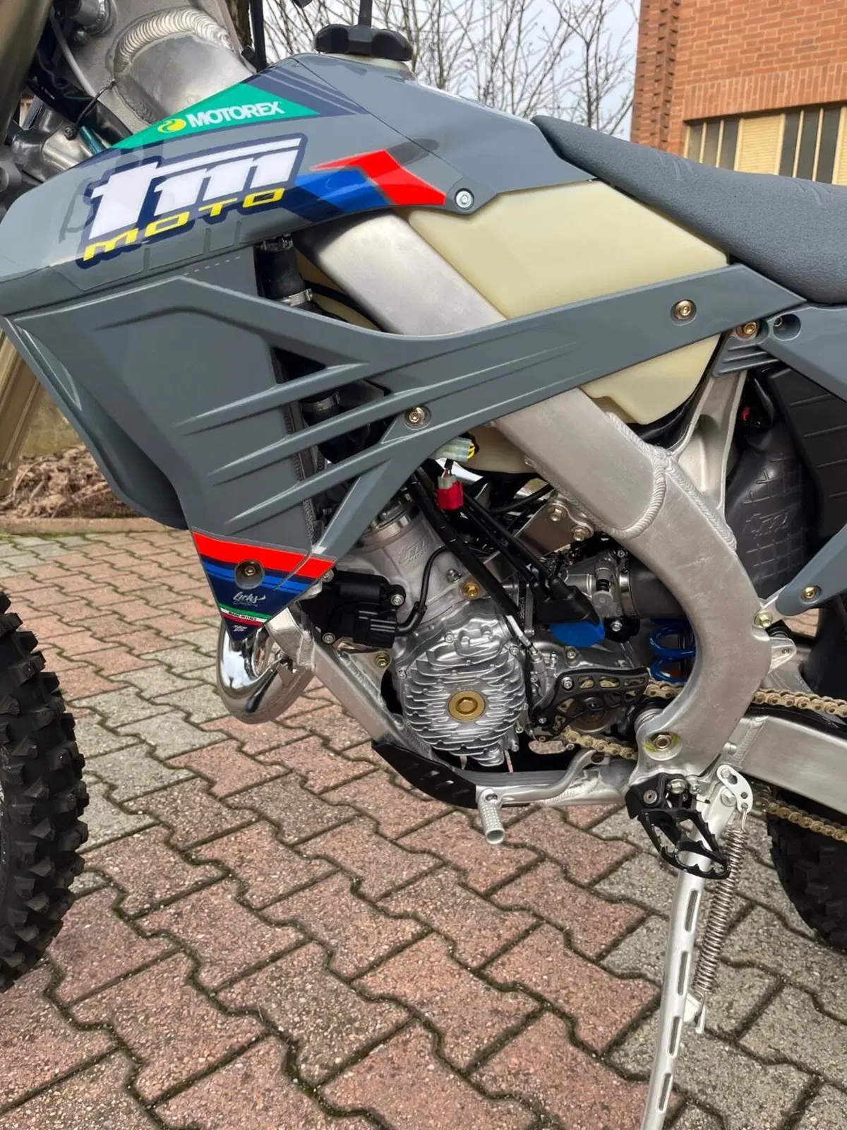 Tm Moto EN 125 ES Fi (2026) (4)