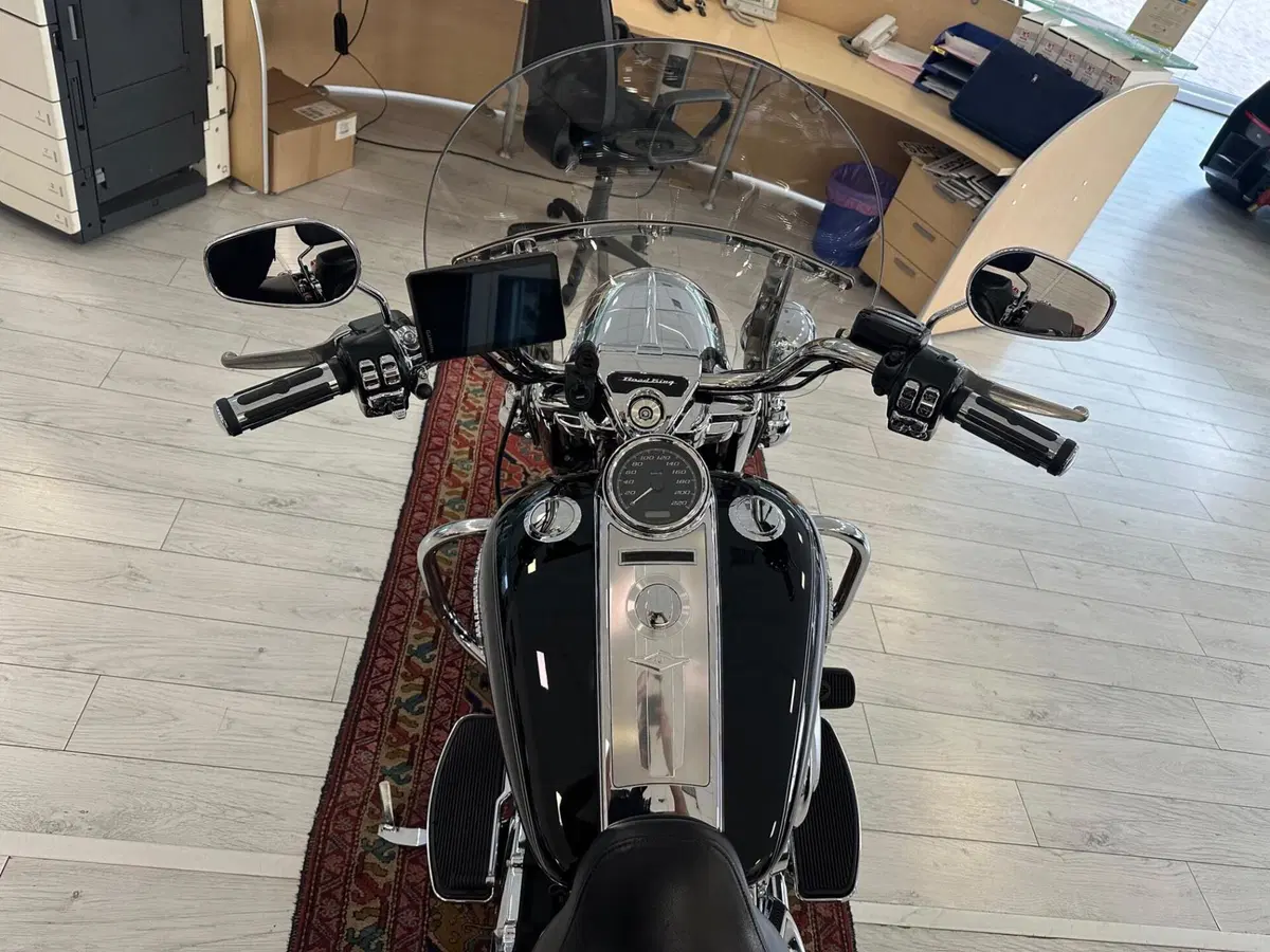Harley-Davidson 103 Road King Classic (2014 - 16) - FLHRC (8)