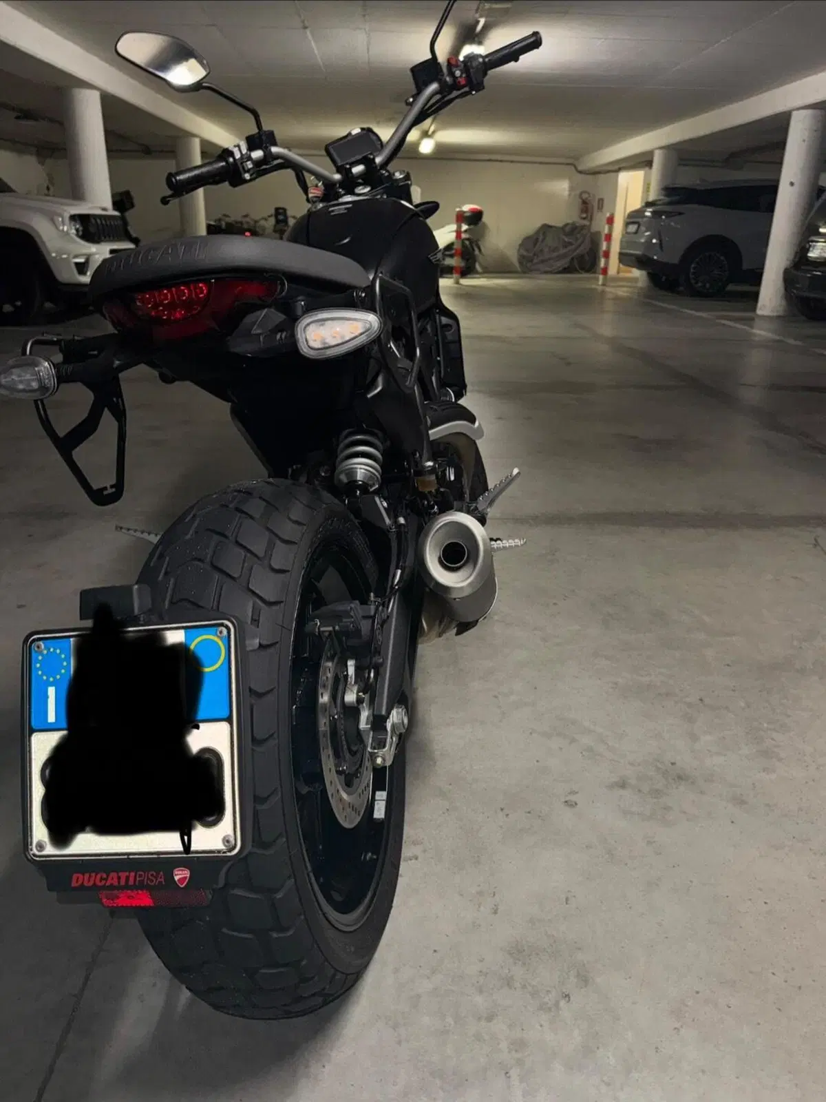 Ducati Scrambler 800 Icon Dark (2025 - 26) (4)