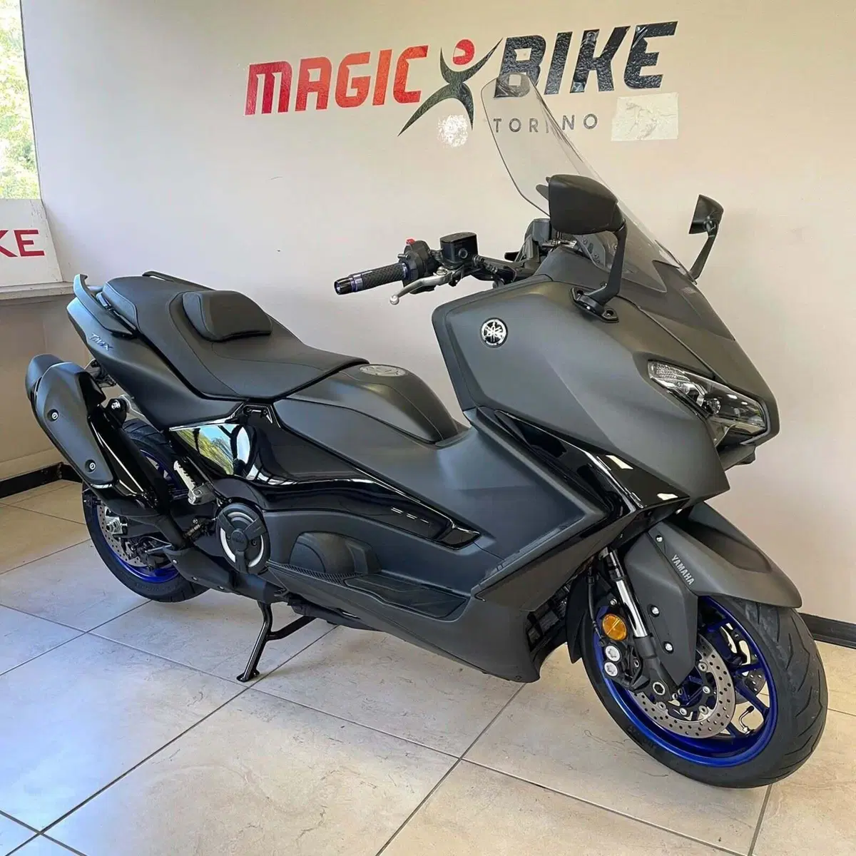 Yamaha T-Max 560 (2025 - 26)