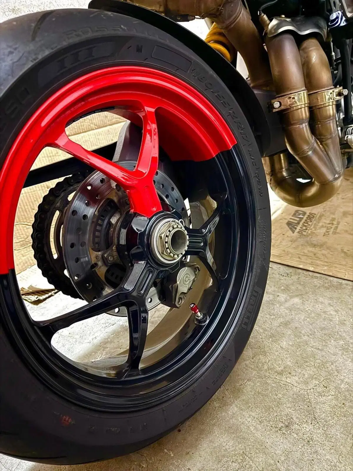 Ducati Hypermotard 950 RVE (2022 - 25) (4)