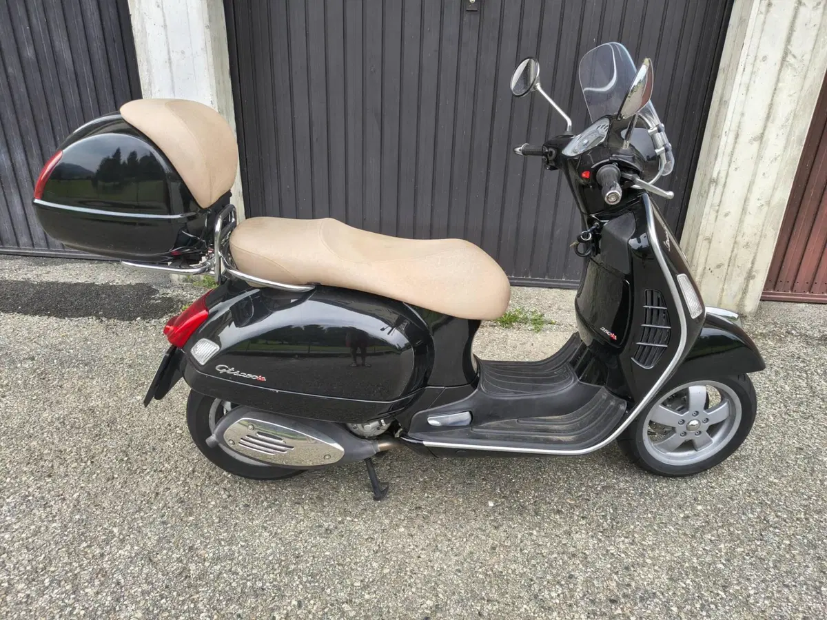 Vespa GTS 250 i.e. (3)