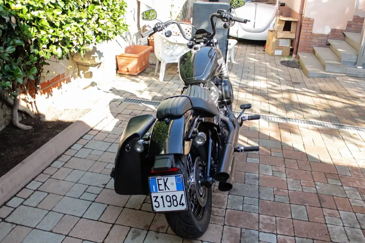 Harley-Davidson 107 Street Bob (2018 - 20) - FXBB (6)