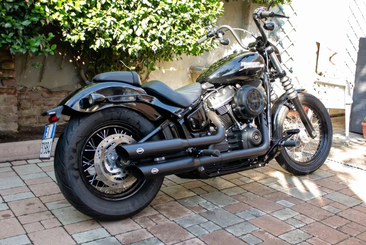 Harley-Davidson 107 Street Bob (2018 - 20) - FXBB (3)