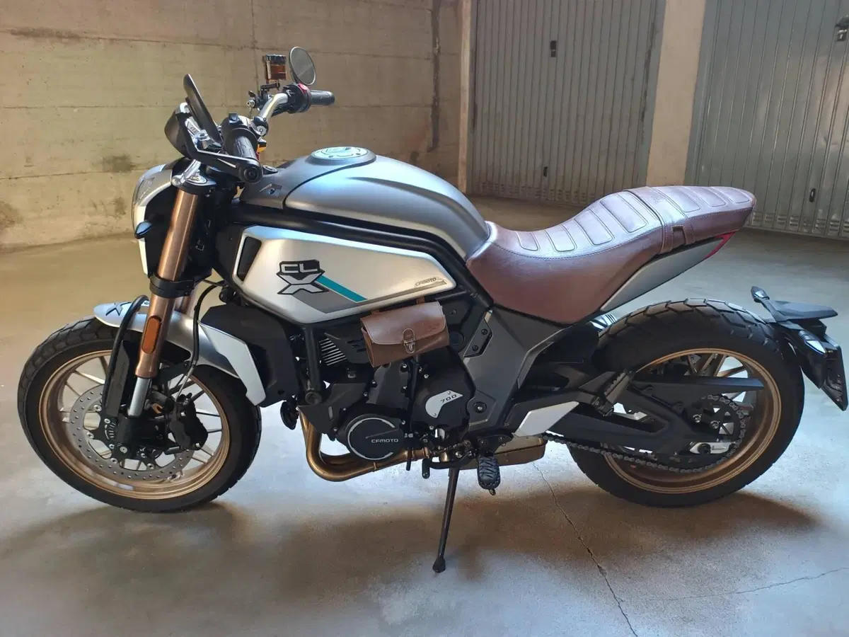 CFMOTO 700CL-X Heritage (2021 - 26) (2)