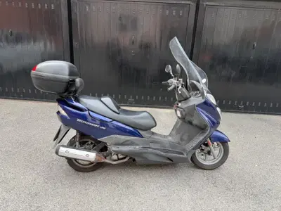 Suzuki Burgman UH 150 (2002 - 06) usata