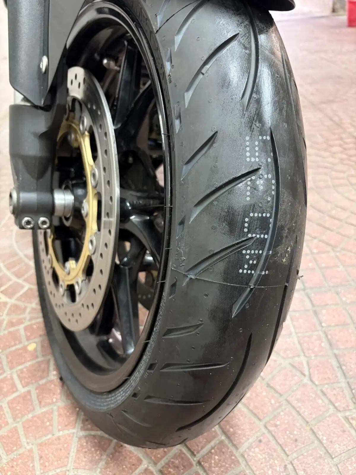 Triumph Speed Triple 1050 (2005 - 11) (4)