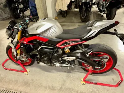 Triumph Street Triple 765 RX (2026) usata