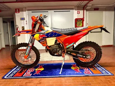 KTM 450 EXC-F Six Days (2024) usata