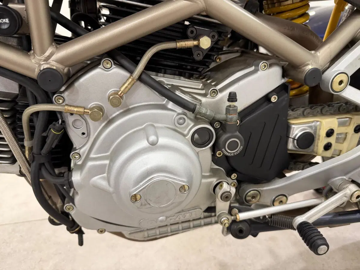 Ducati Monster 900 (1993 - 96) (14)