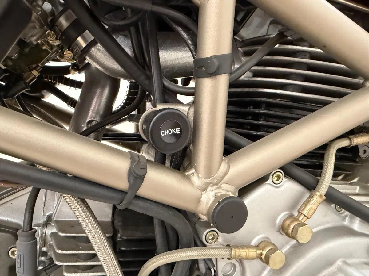 Ducati Monster 900 (1993 - 96) (15)