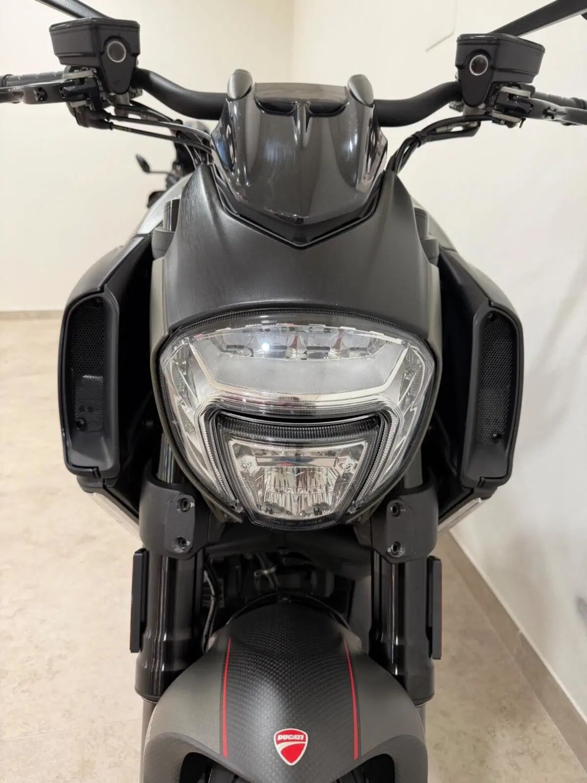 Ducati Diavel 1200 Carbon (2017 - 18) (6)