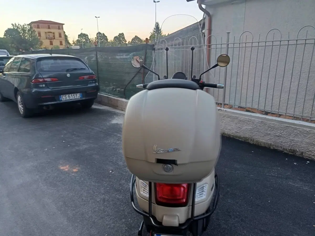 Vespa GTV 310 (2025 - 26) (2)