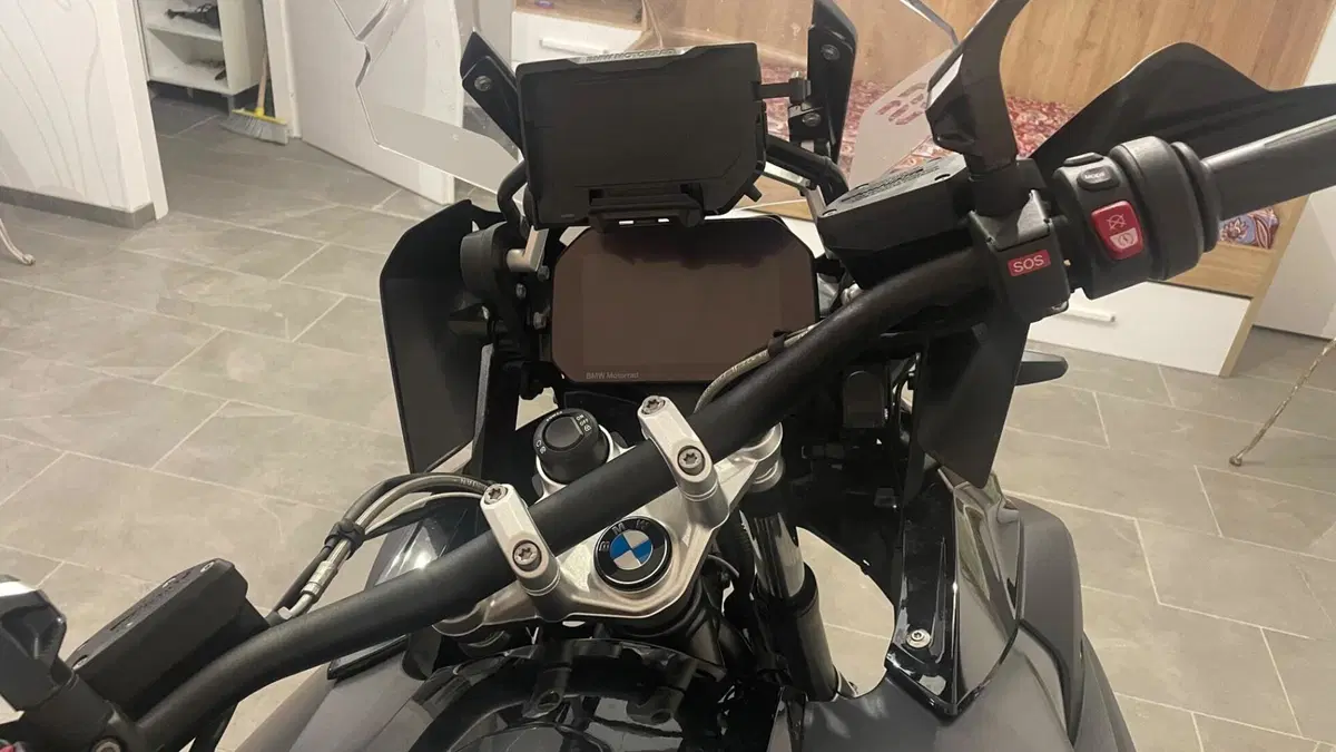 Bmw R 1250 GS (2021 - 24) (2)