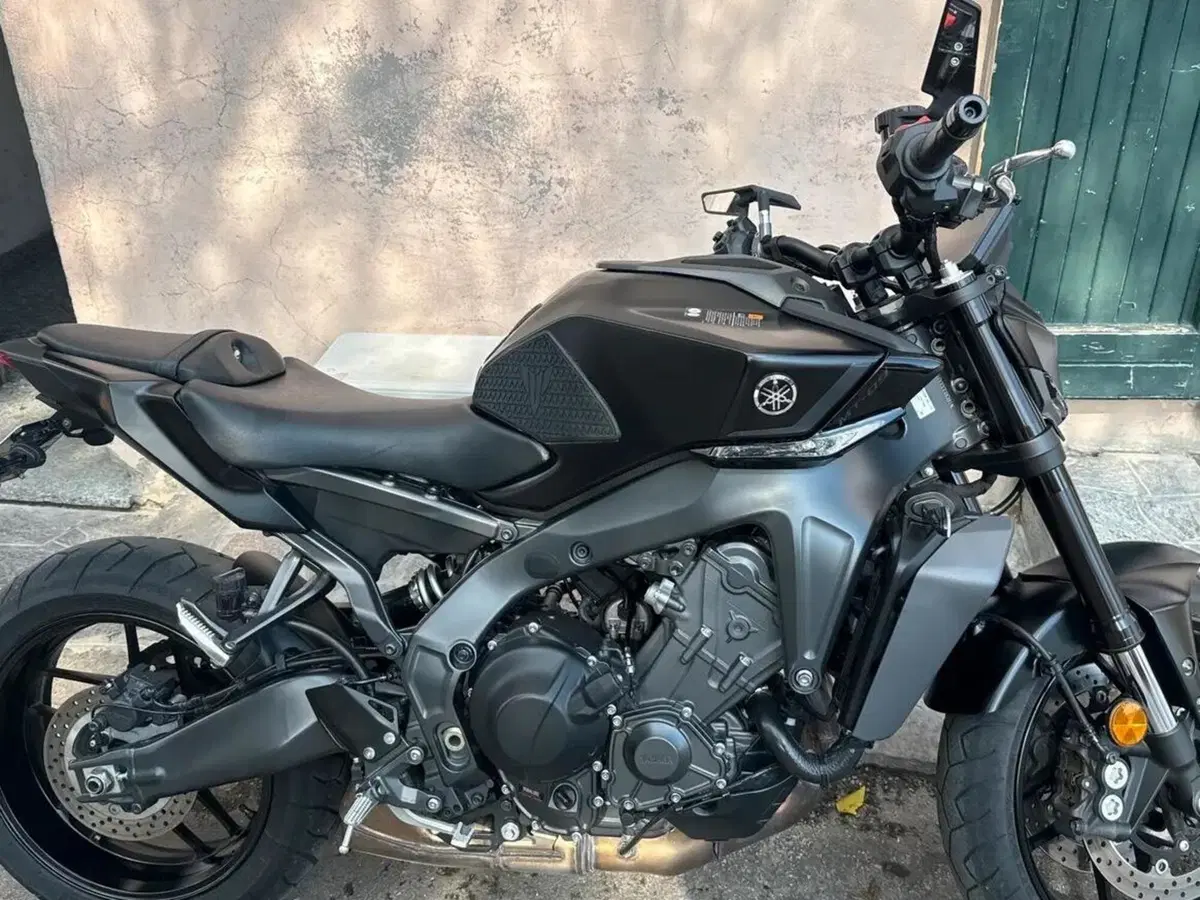 Yamaha MT-09 (2024 - 26) (4)