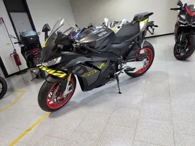 Aprilia RSV4 1100 (2025 - 26) usata