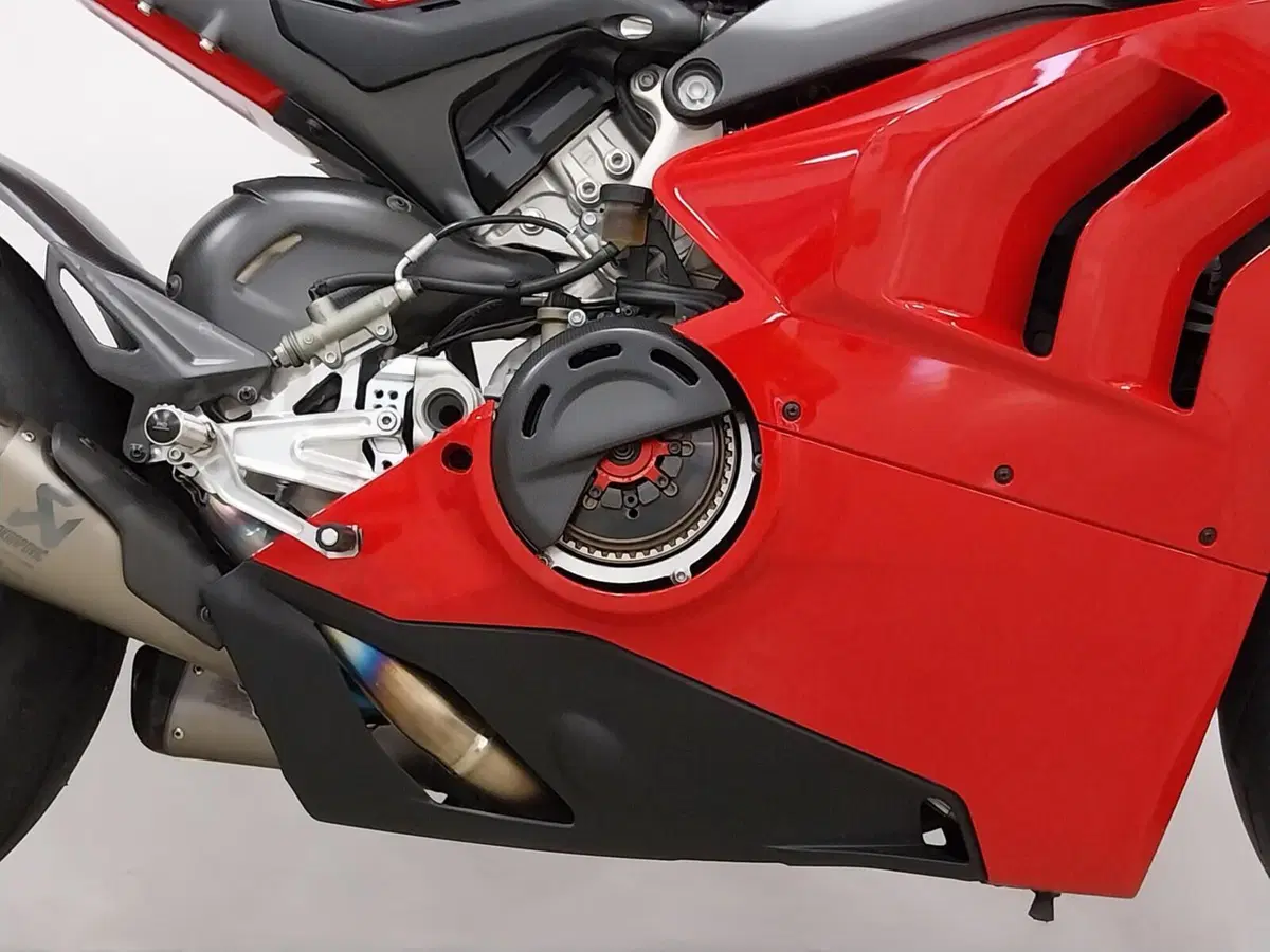 Ducati Panigale V4 1100 (2020) (12)
