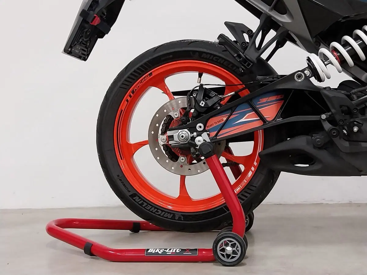 KTM 390 Duke (2024 - 25) (10)