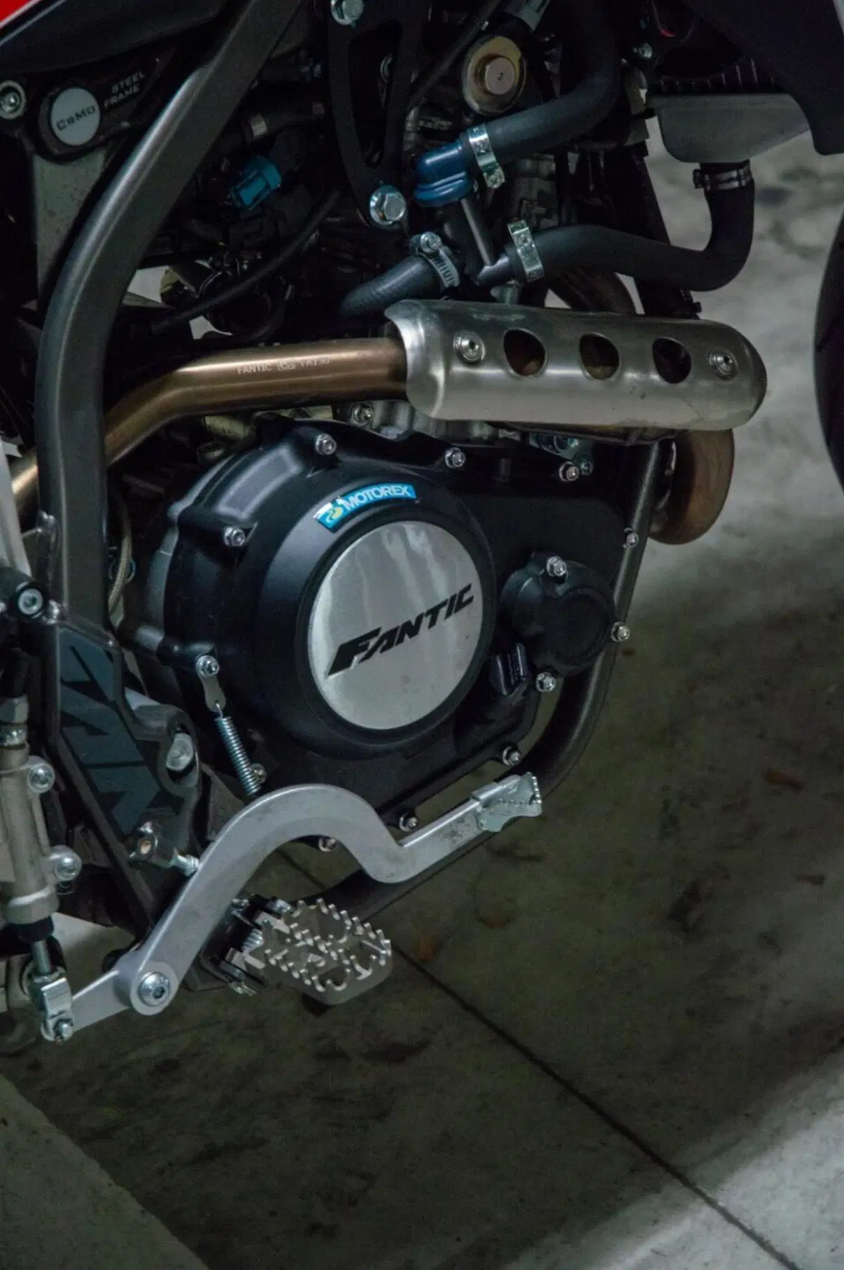 Fantic Motor XMF 125 Motard Performance 4T (2023 - 24) (5)