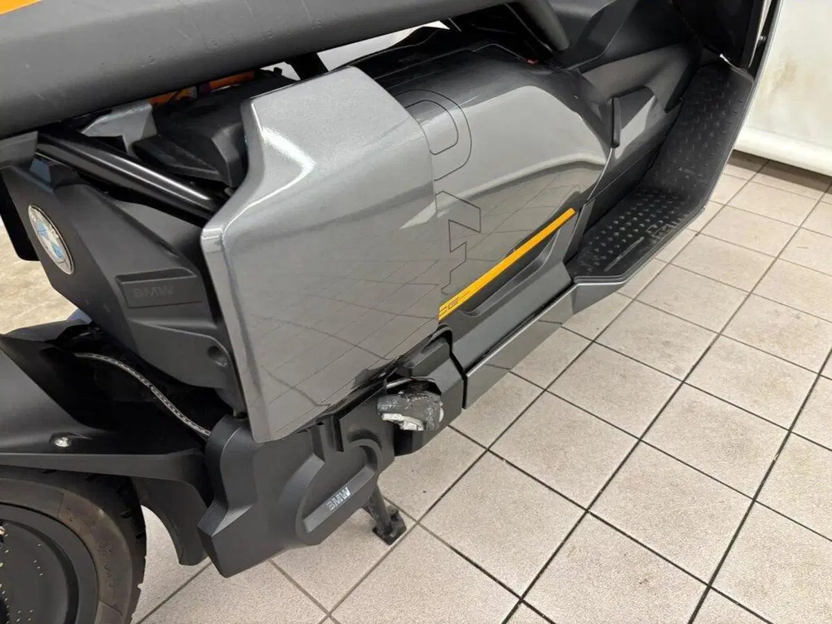 Bmw CE 04 (2021 - 25) (14)
