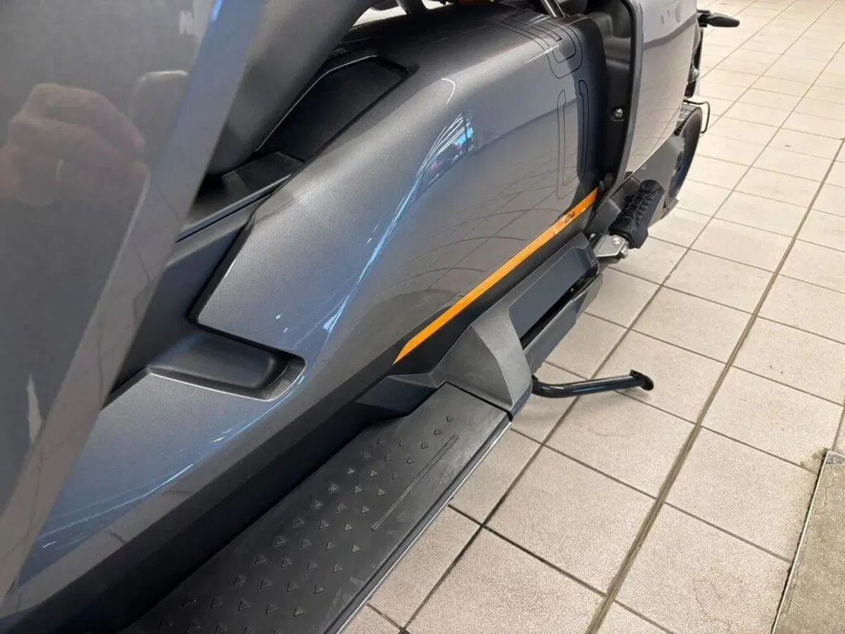 Bmw CE 04 (2021 - 25) (11)