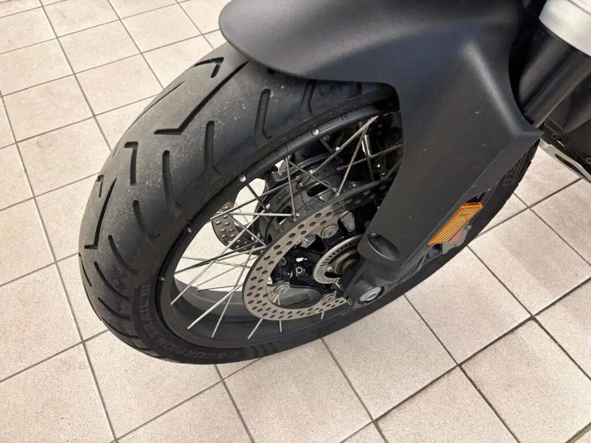 Bmw R 1300 GS (2023 - 26) (10)