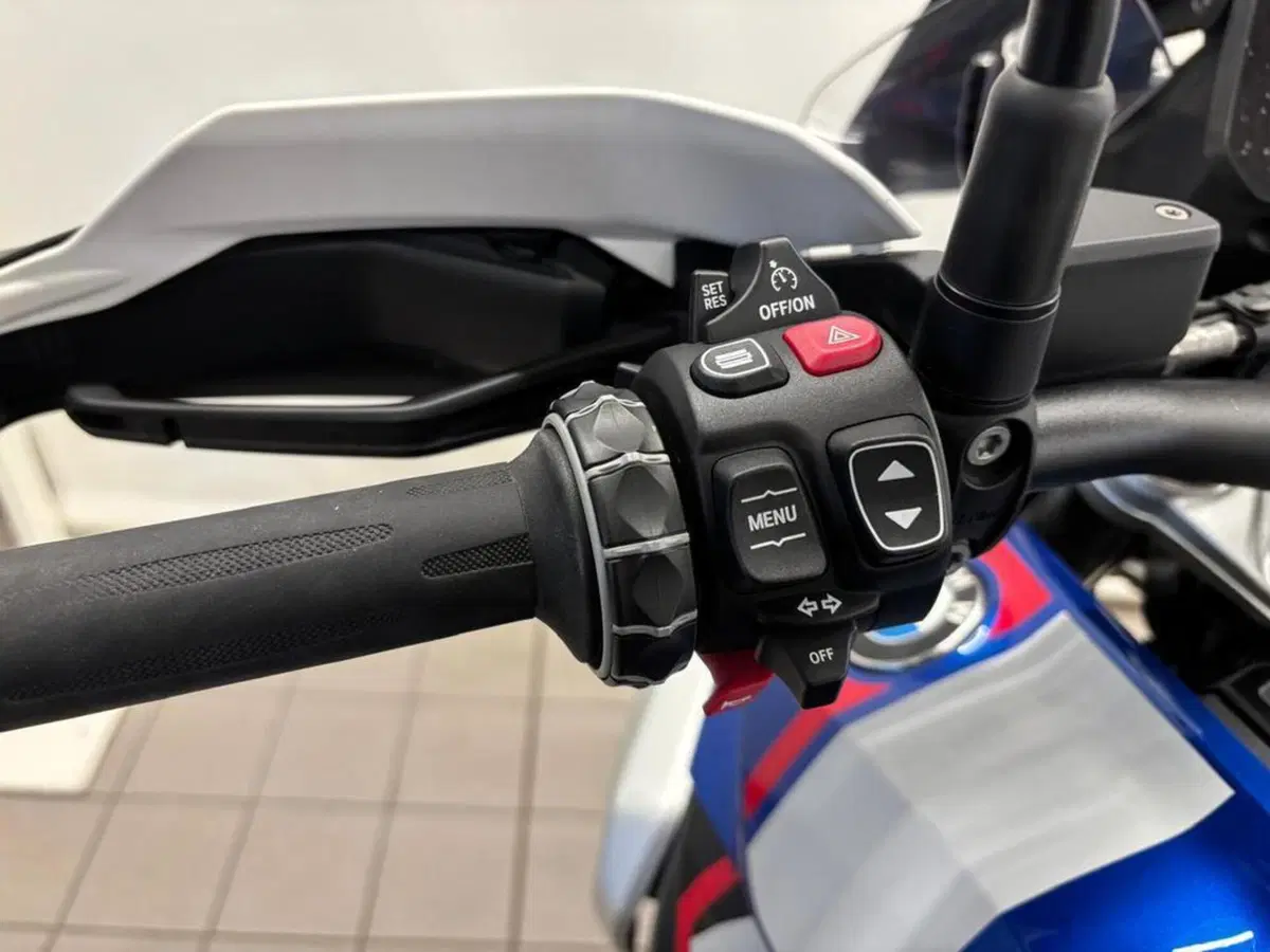 Bmw R 1300 GS (2023 - 26) (9)