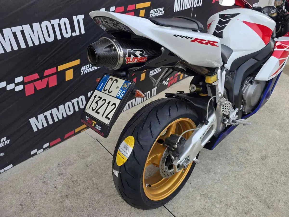 Honda CBR 1000 RR Fireblade (2004 - 05) (6)