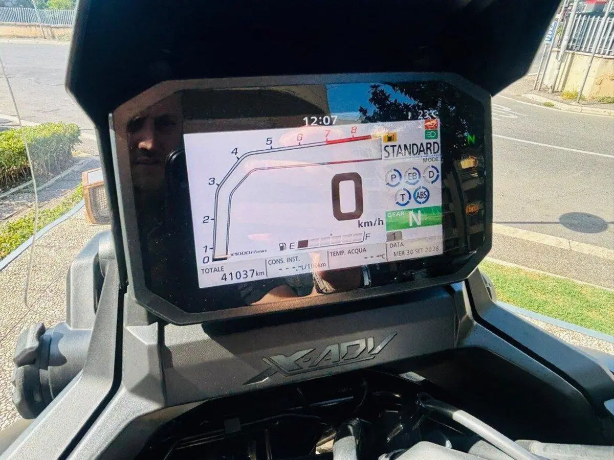 Honda X-ADV 750 DCT (2021 - 24) (10)