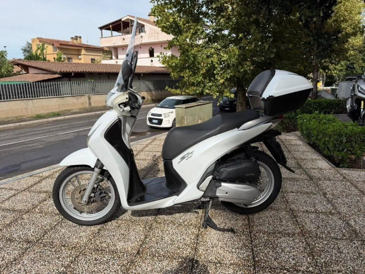 Honda SH 125 i ABS (2013 - 17) (8)