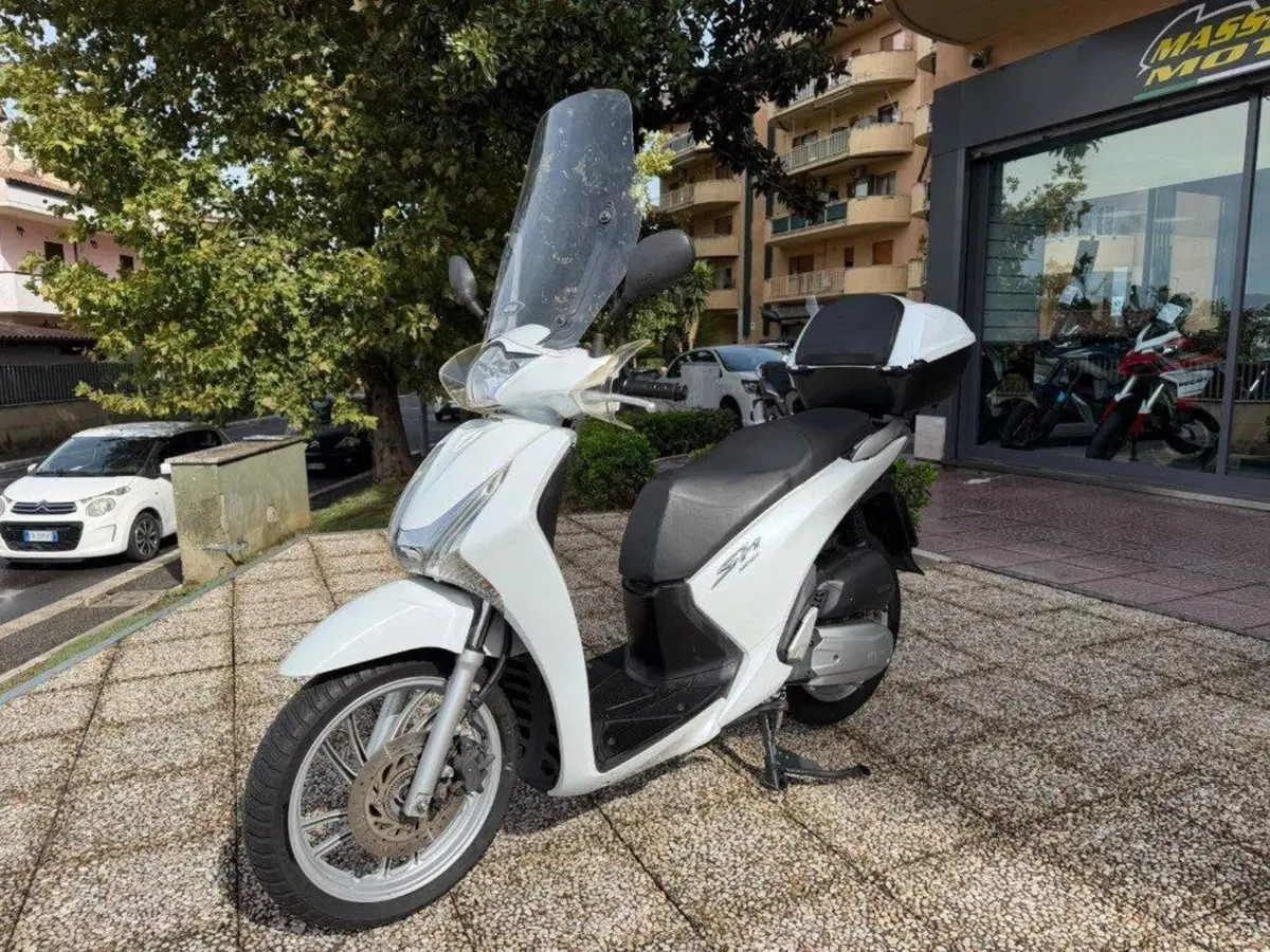 Honda SH 125 i ABS (2013 - 17) (4)