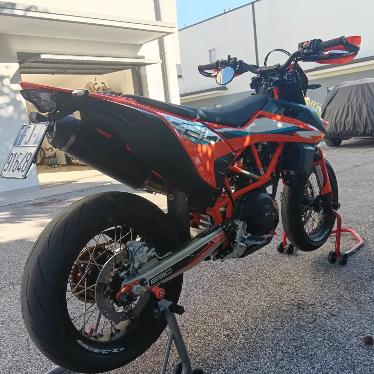 KTM 690 SMC R (2023 - 25) (4)