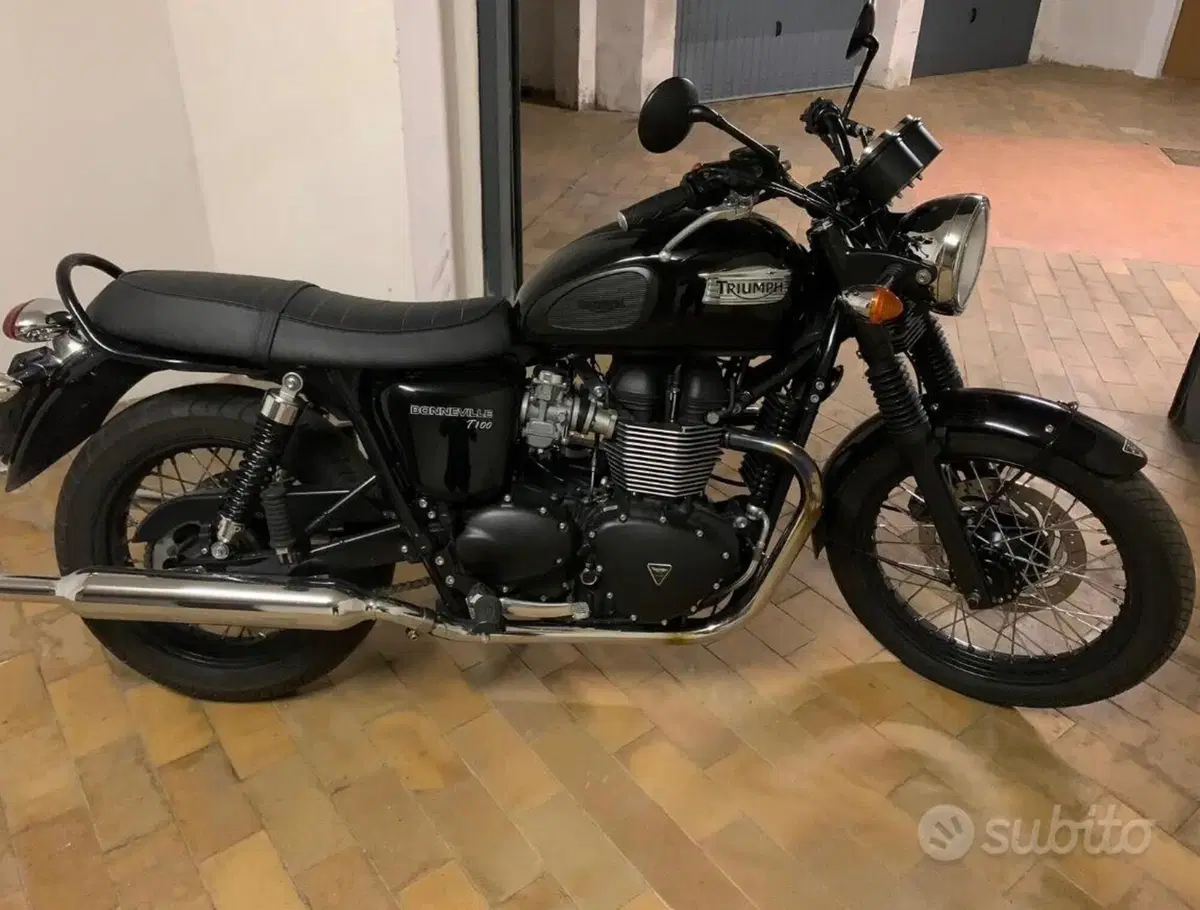 Triumph Bonneville T100 (2008 - 16) (2)