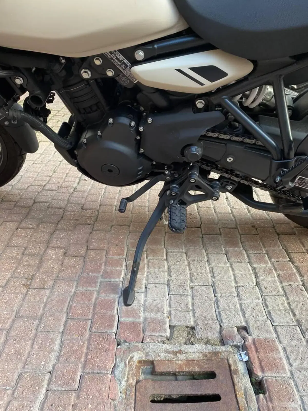 Royal Enfield Himalayan 450 (2024 - 26) (3)