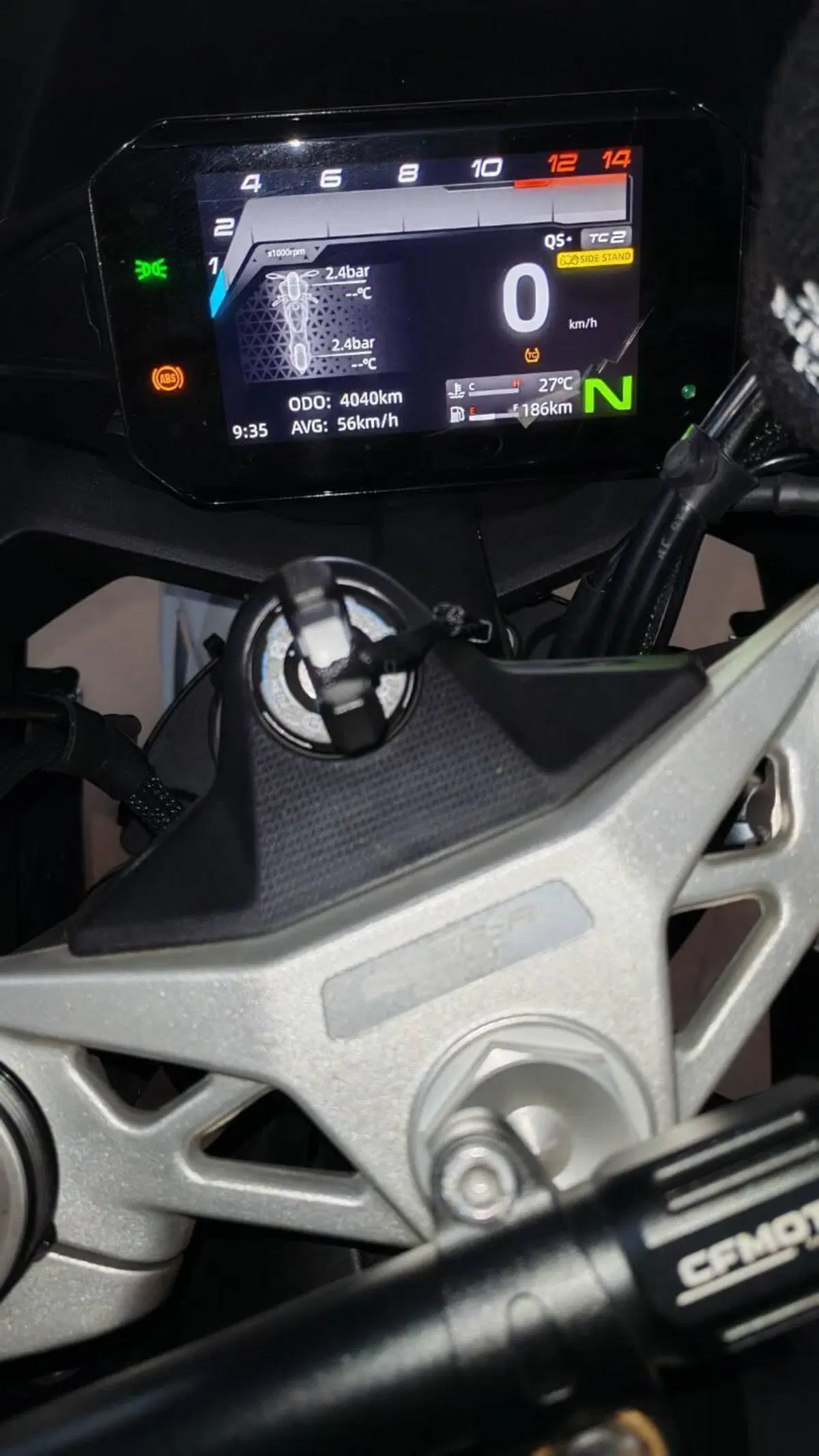 CFMOTO 675SR-R (2025 - 26) (4)