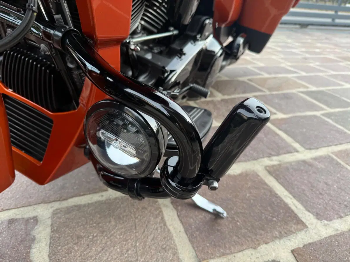 Harley-Davidson 114 Road Glide Special (2019 - 20) - FLTRXS (18)