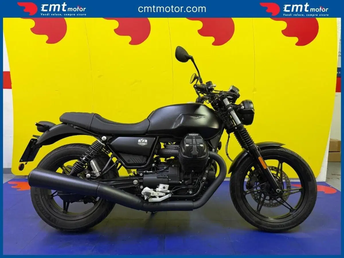 Moto Guzzi V7 Stone (2021 - 24)
