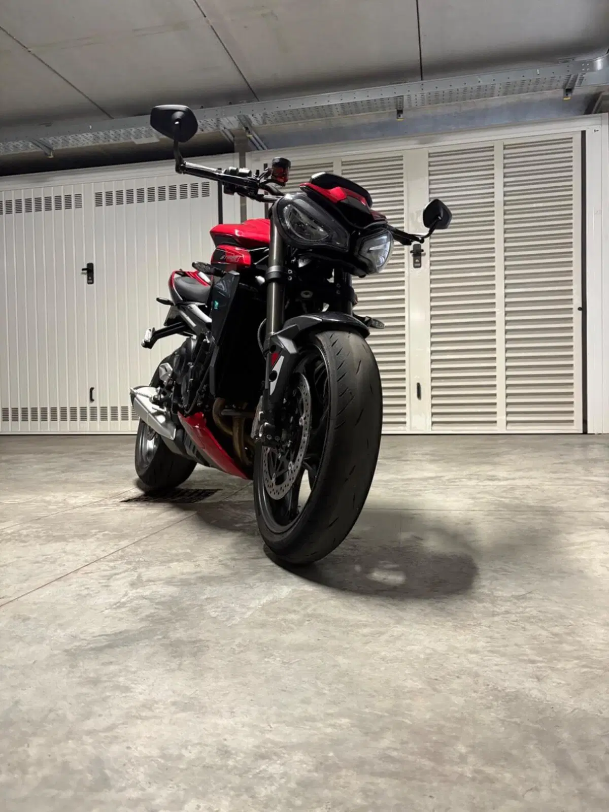 Triumph Street Triple 765 RS (2023 - 26) (8)