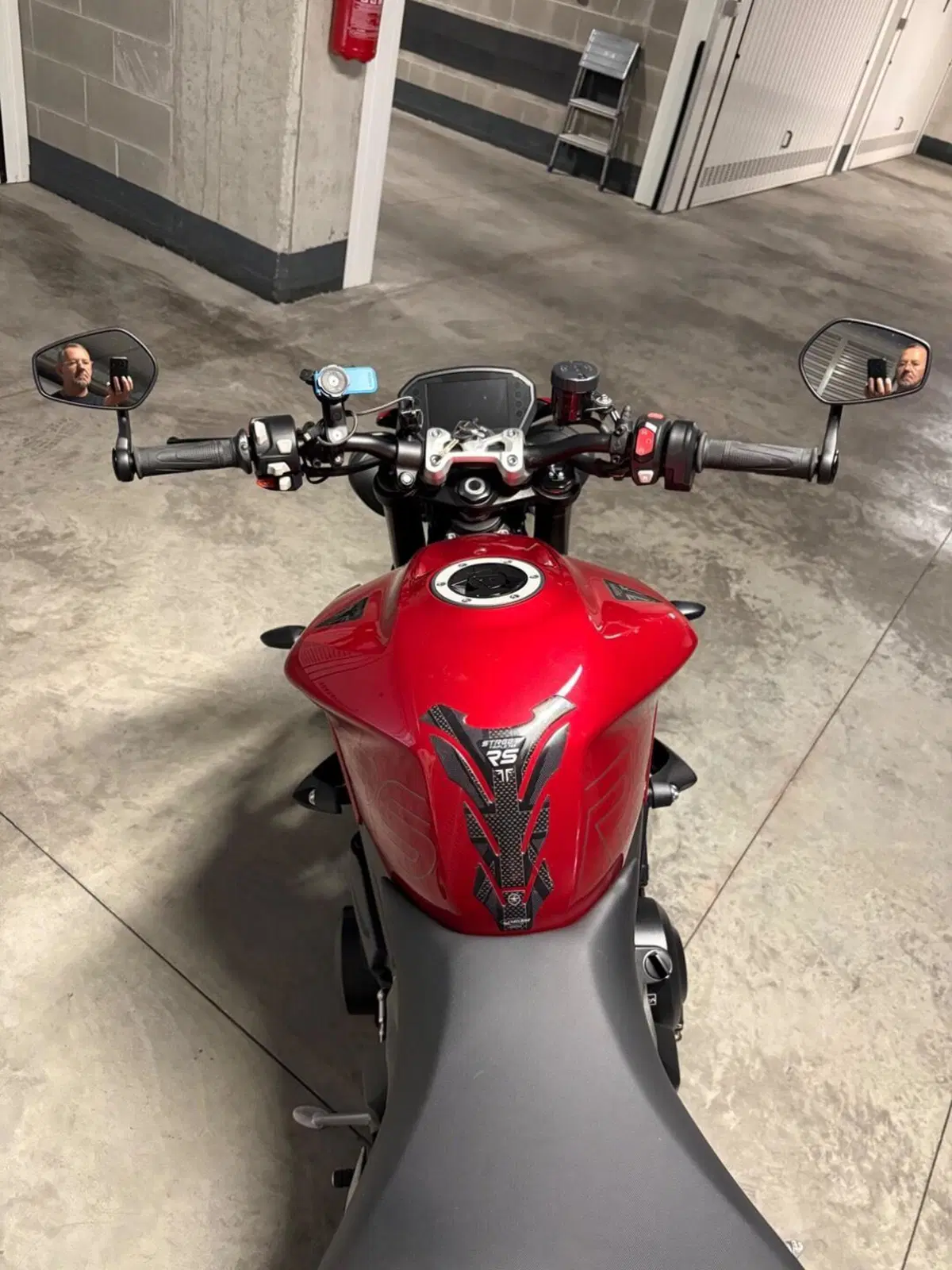 Triumph Street Triple 765 RS (2023 - 26) (9)