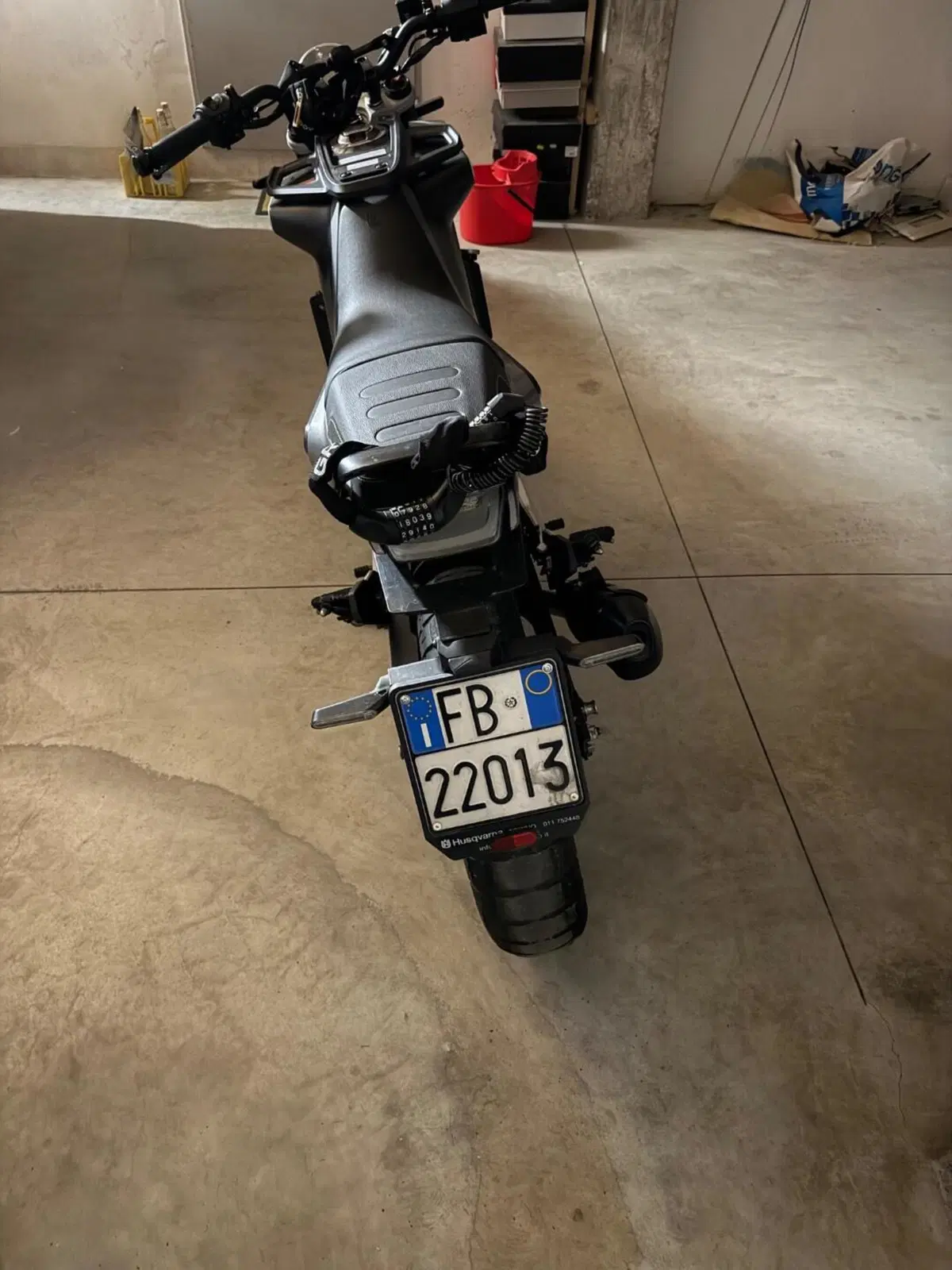 Husqvarna Svartpilen 401 (2021 - 23) (4)