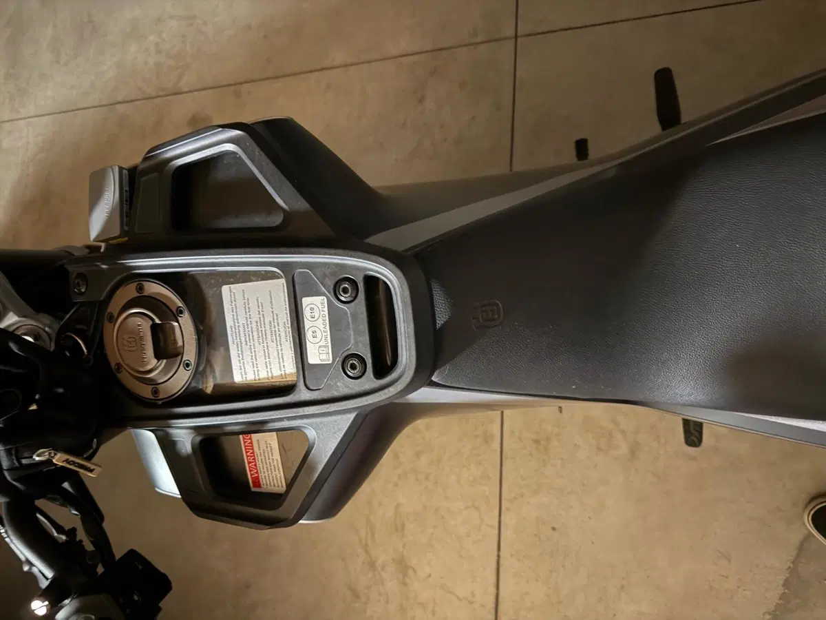 Husqvarna Svartpilen 401 (2021 - 23) (6)