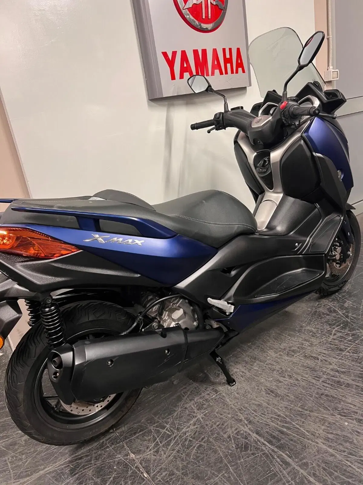 Yamaha X-Max 300 ABS (2017 - 20) (4)