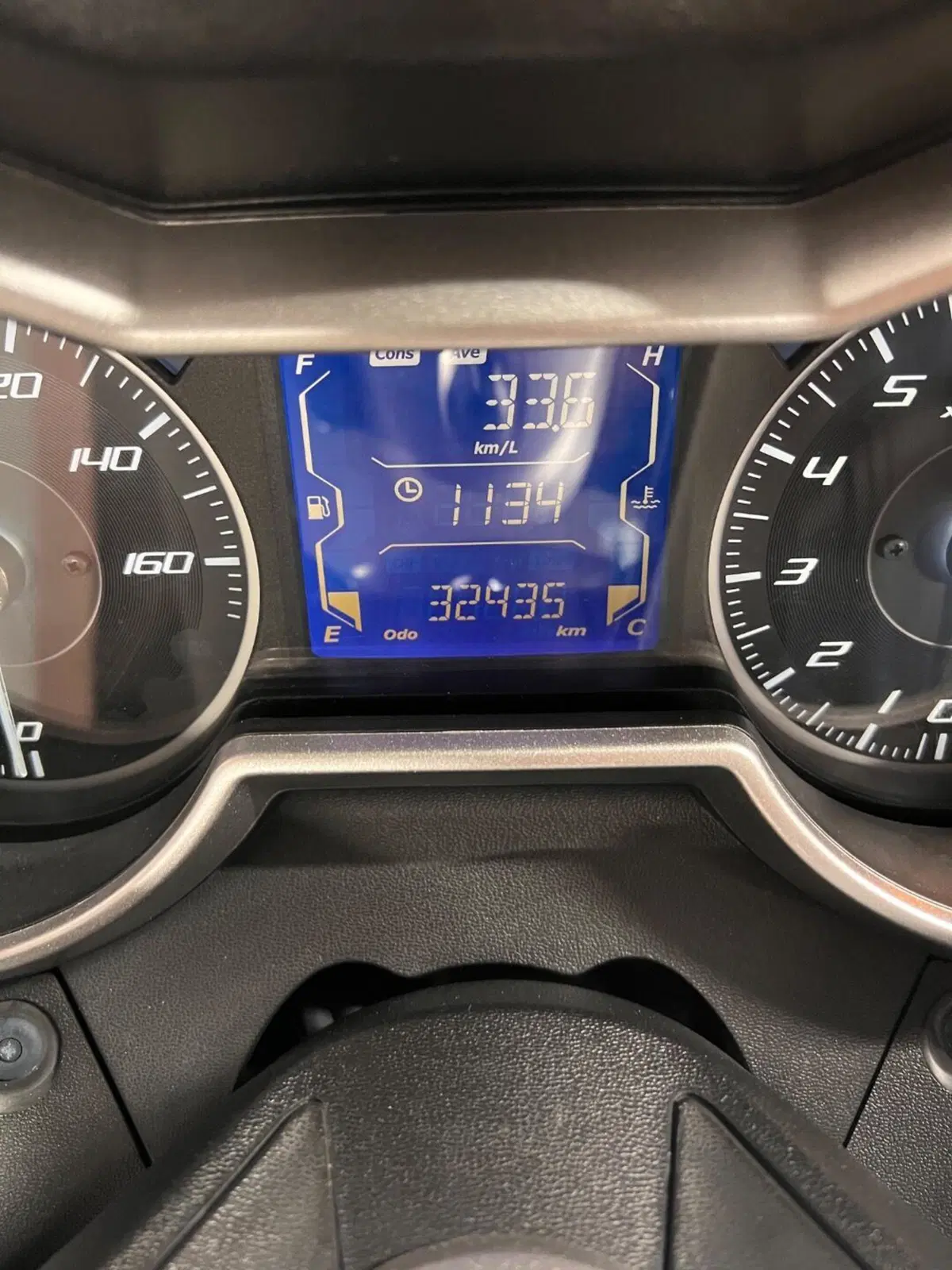 Yamaha X-Max 300 ABS (2017 - 20) (9)
