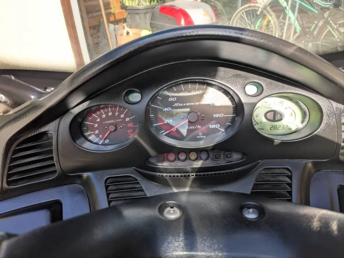 Honda Silver Wing 400 (2006 - 09) (3)