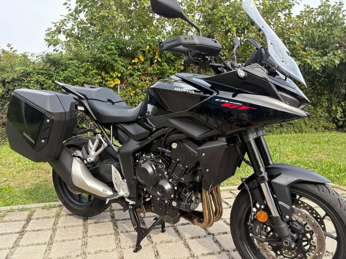 Honda CB 1000 GT (2026) (4)
