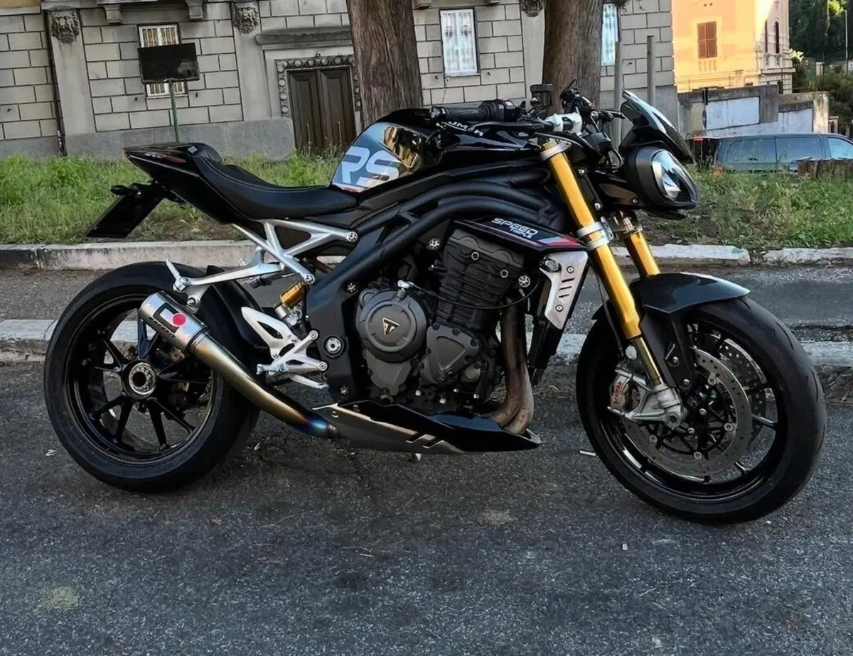 Triumph Speed Triple 1200 RS (2021 - 24) (6)